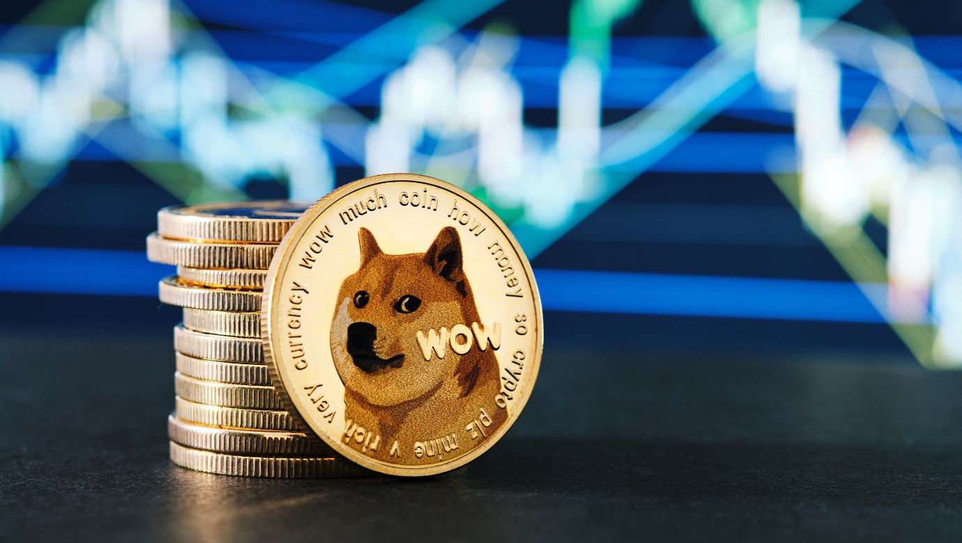最近鲸鱼累积1.5万亿SHIB 引发了价格的上升
