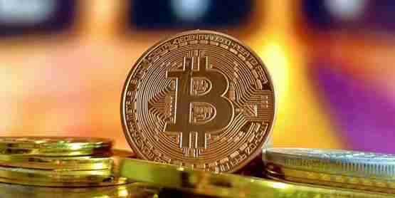 CMC Research:本轮BTC顶峰料在明年5、6月!比特币死守6万美元